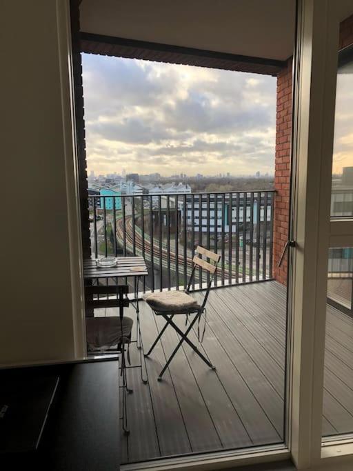Apartment Entire Home/flat. View. Location. Transport. London